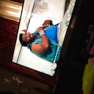 Meet your Posher, Deandre